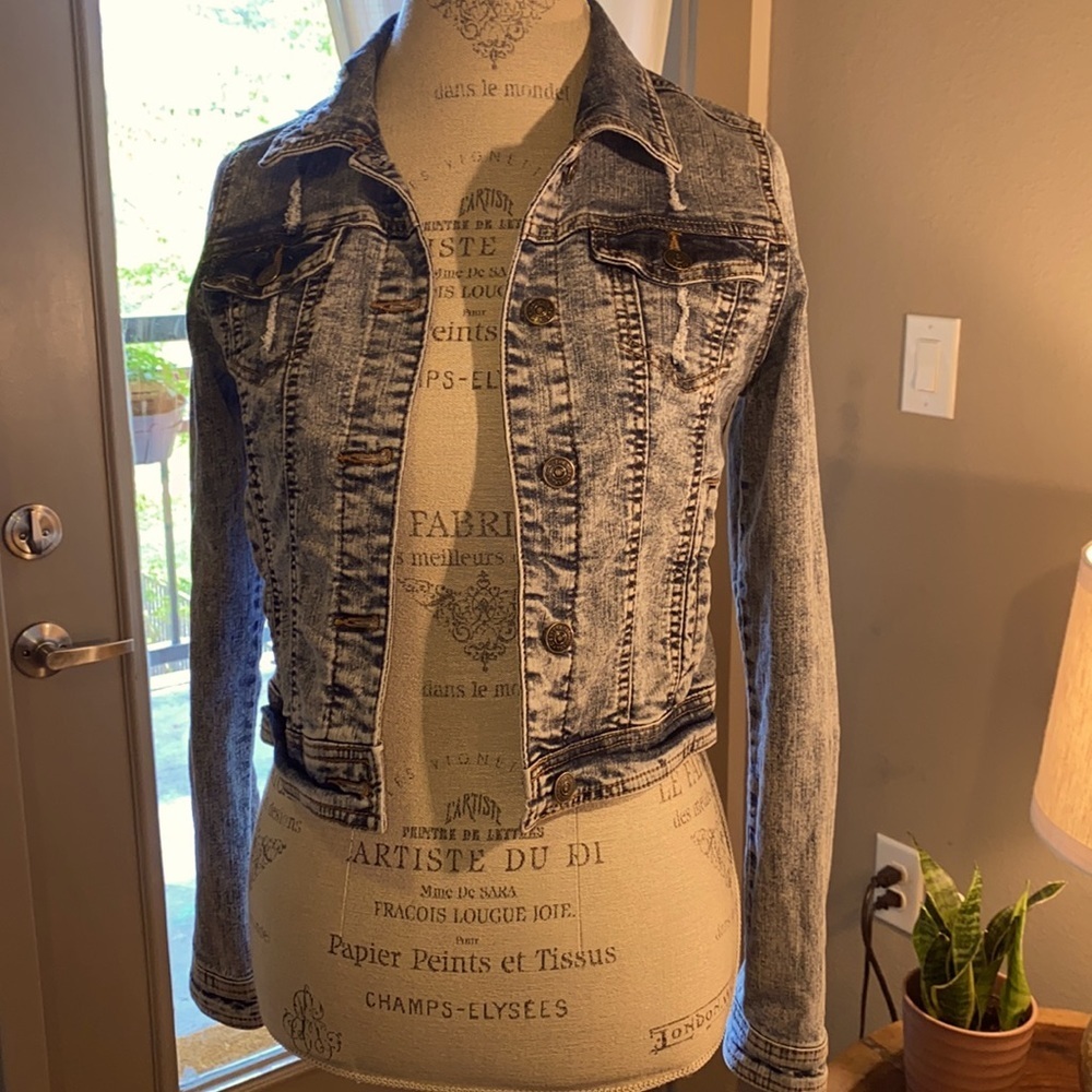 C’est CT Toi USA acid wash blue denim jean jacket XS cropped longsleeve coat​​ - Picture 2 of 12
